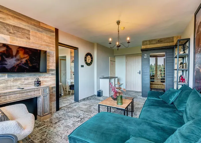 Grand Murgavets Pamporowo