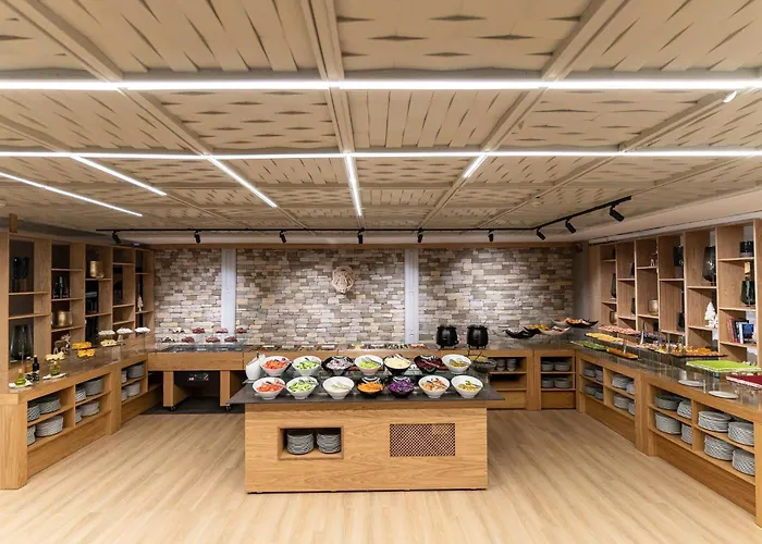 Grand Murgavets Hotel 4*